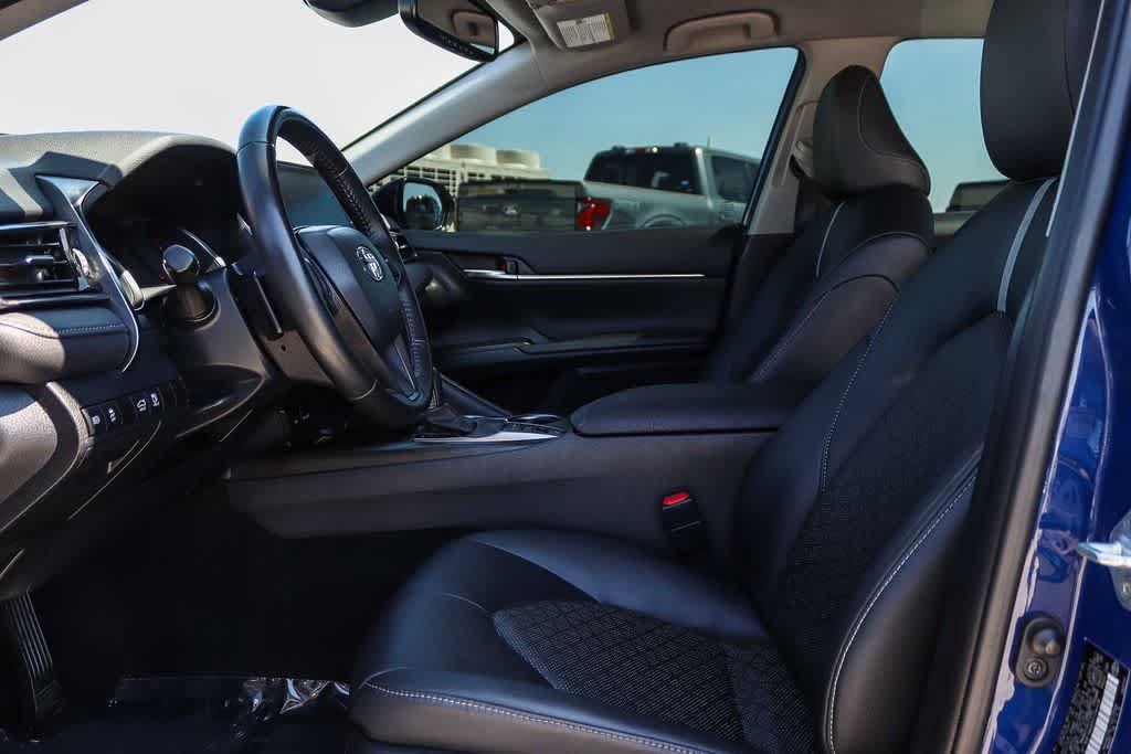 Used 2023 Toyota Camry XSE FWD image 17