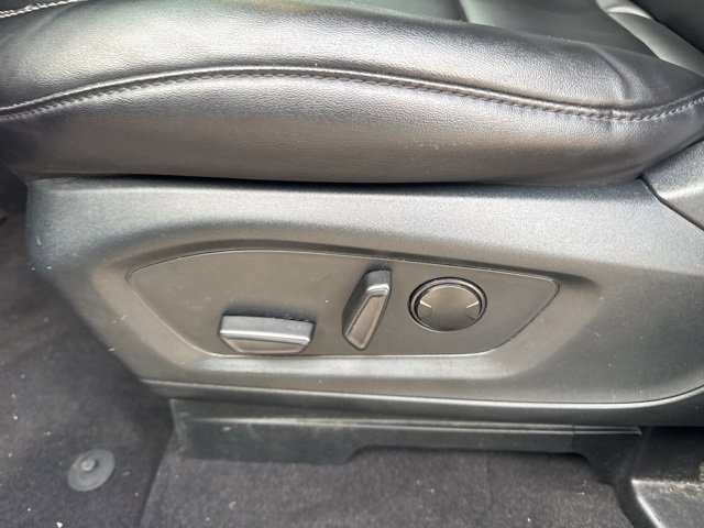 Certified 2023 Ford Explorer XLT w/ Equipment Group 202A image 22