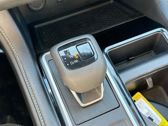 Used 2023 Nissan Pathfinder SL image 15