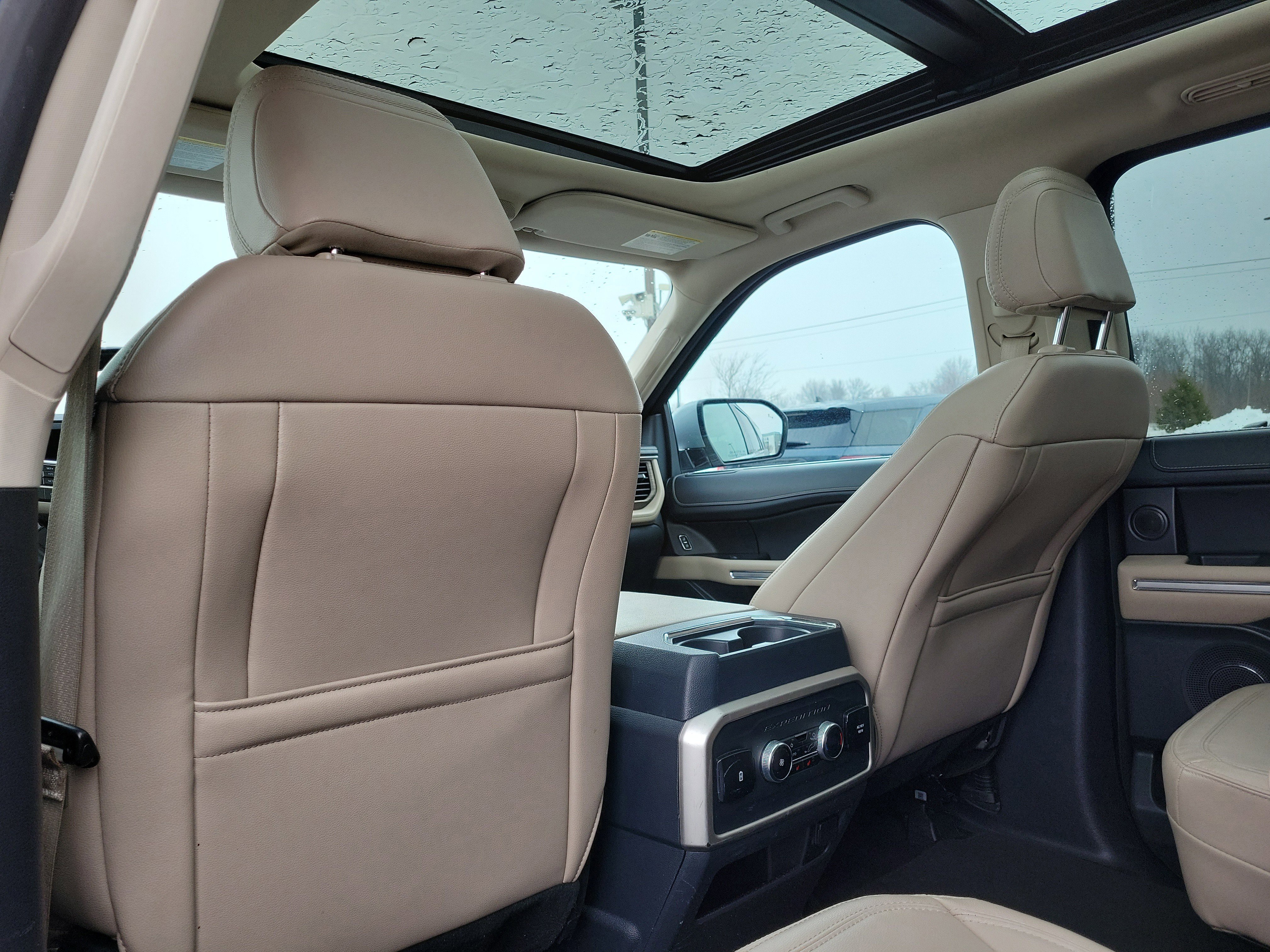 Certified 2024 Ford Expedition Limited image 12