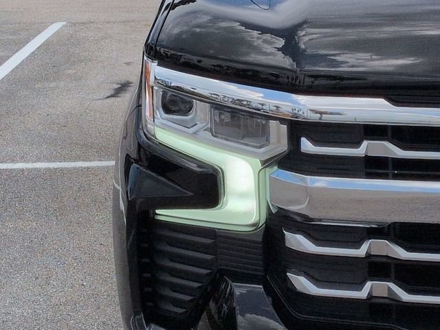Used 2024 Chevrolet Silverado 1500 LTZ w/ Technology Package AWD/4WD image 10