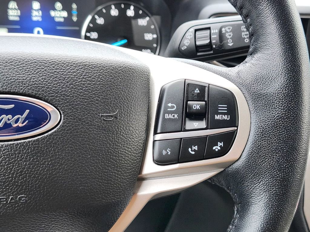 Certified 2022 Ford Explorer XLT w/ Equipment Group 202A image 30
