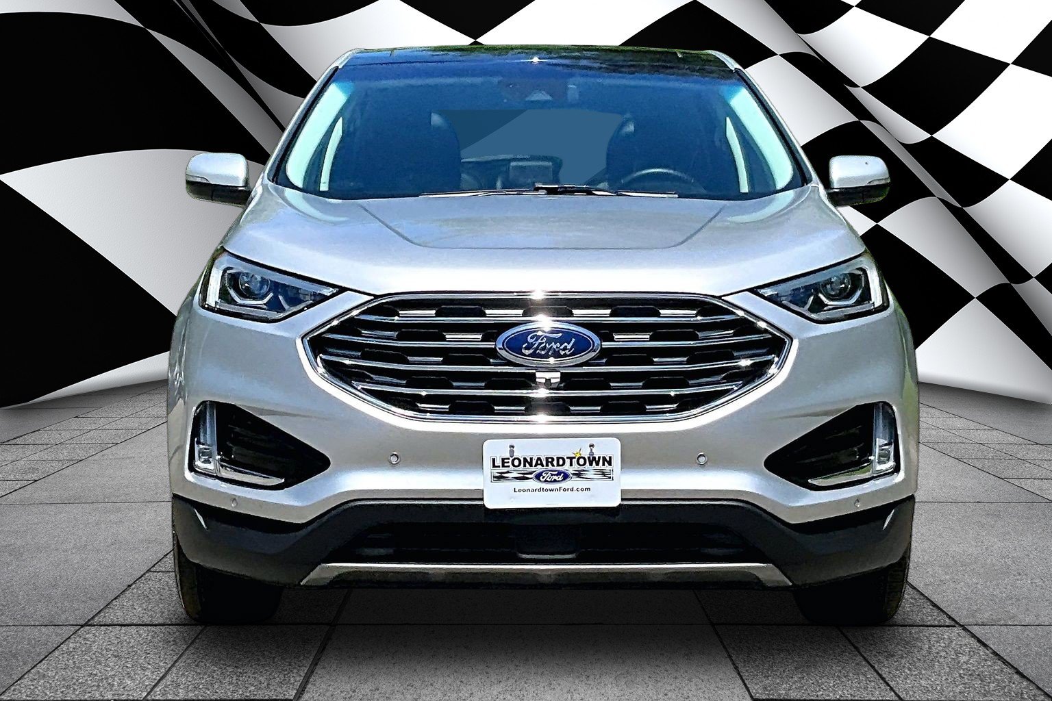 Certified 2019 Ford Edge Titanium w/ Equipment Group 301A FWD image 3