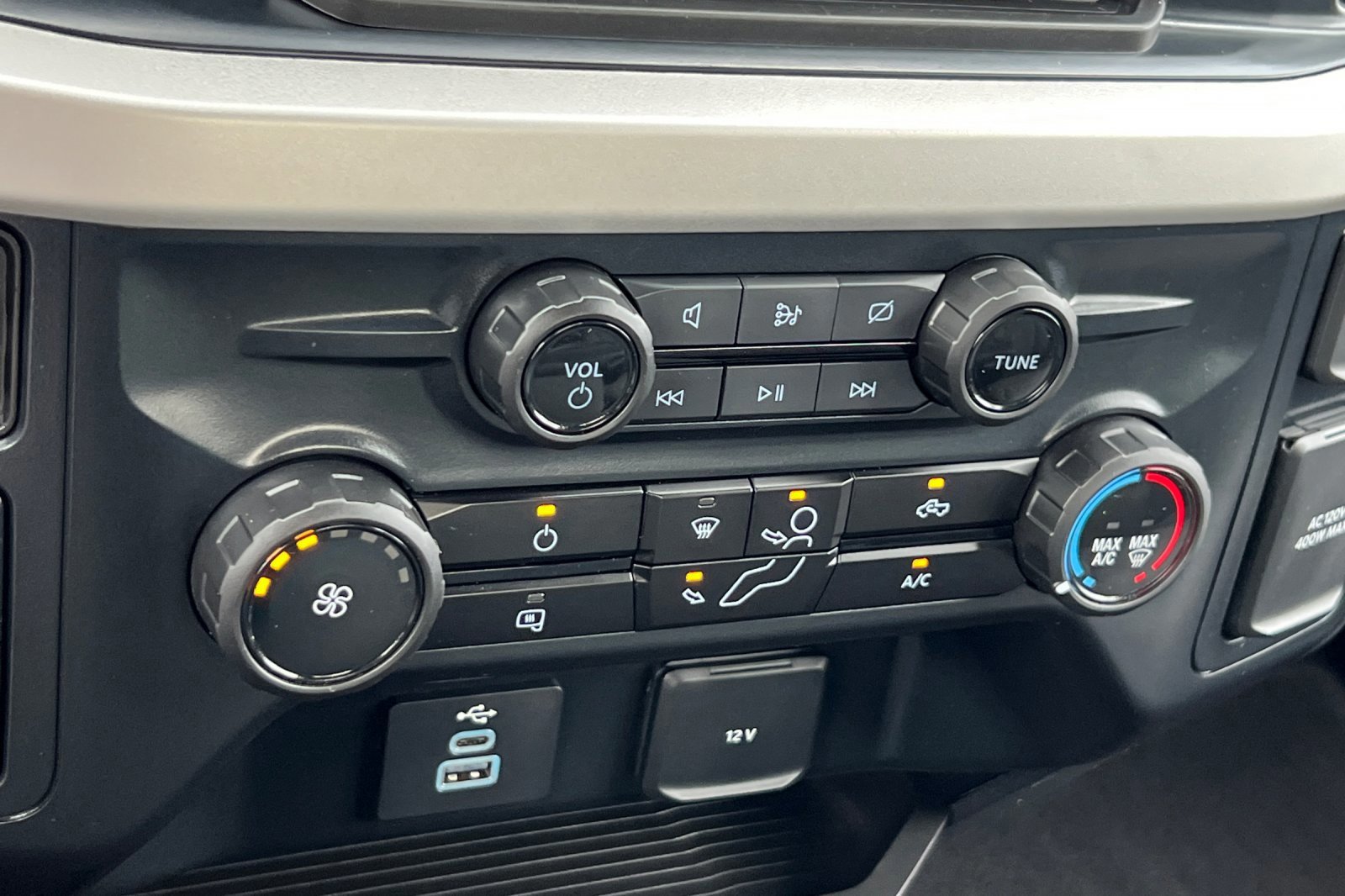 Certified 2024 Ford F350 XLT image 20