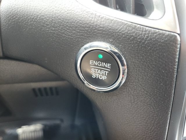 Certified 2022 Ford Edge Titanium AWD/4WD image 17
