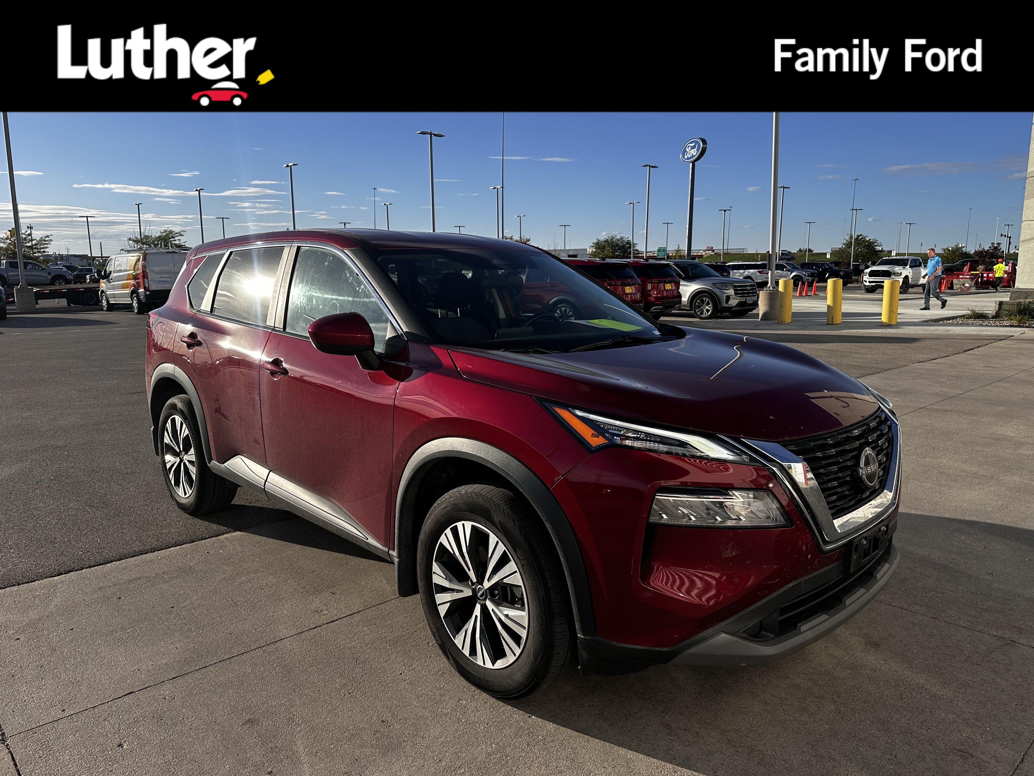 Used 2023 Nissan Rogue SV AWD/4WD image 1