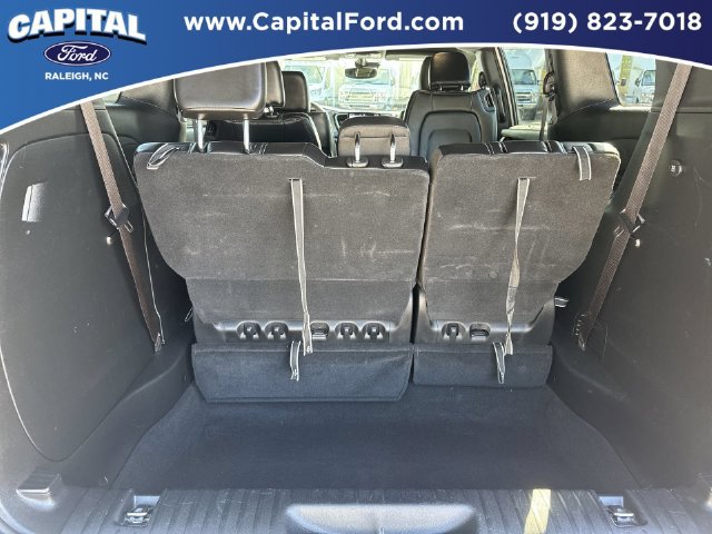Used 2025 Chrysler Pacifica Select FWD image 16