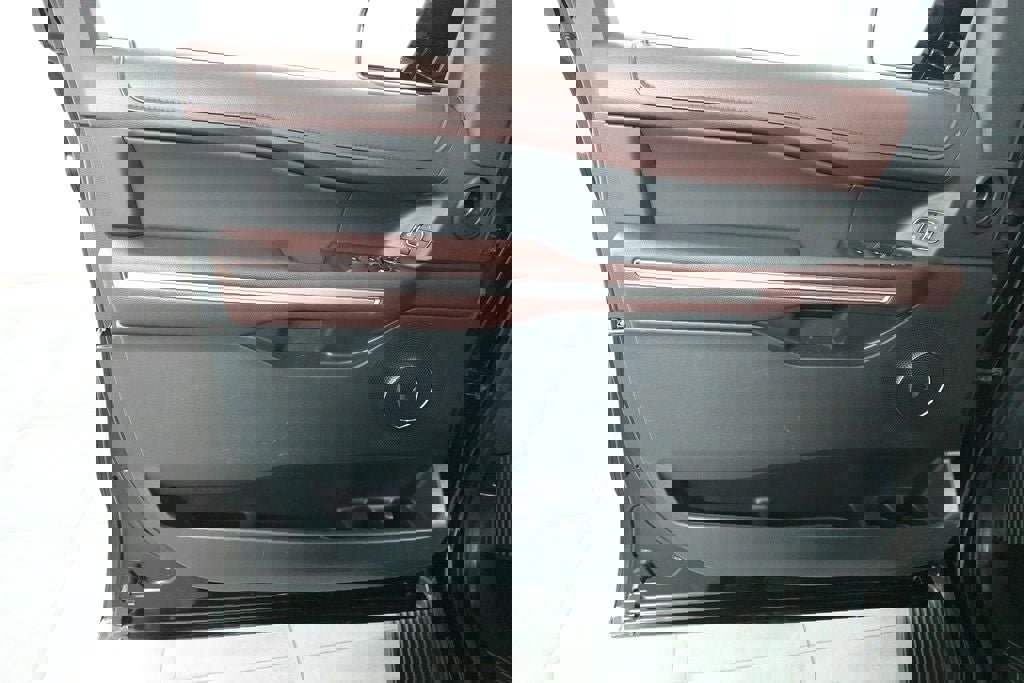 Certified 2024 Ford Expedition Limited image 22