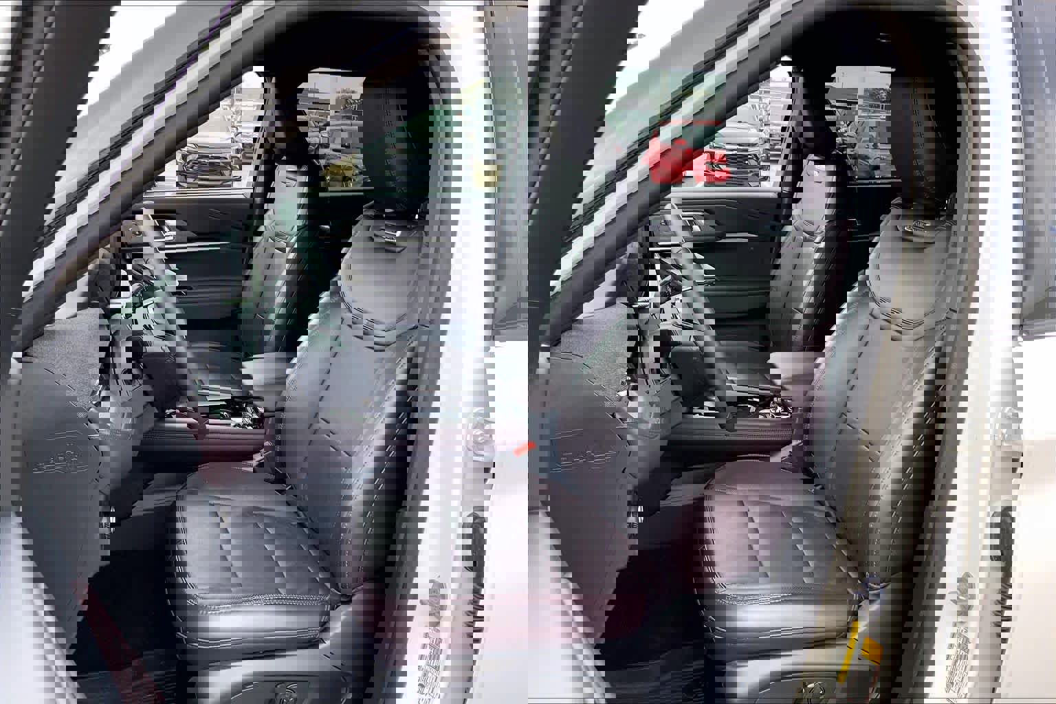 Certified 2025 Ford Explorer Platinum image 7