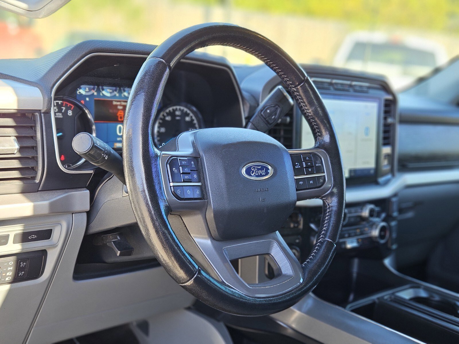 Certified 2022 Ford F150 XLT w/ Equipment Group 302A High image 21