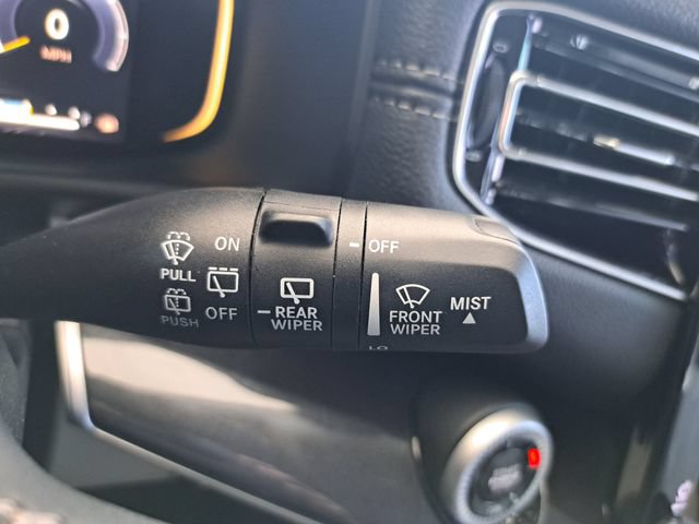 Used 2024 Jeep Wagoneer 4WD w/ Premium Group I image 18