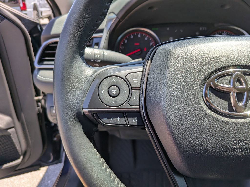 Used 2022 Toyota Camry XSE FWD image 29