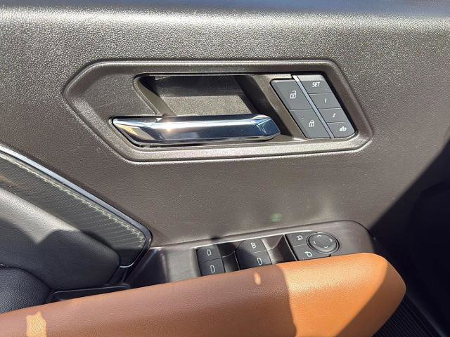 Used 2024 GMC Canyon AT4 w/ AT4 Premium Package image 13