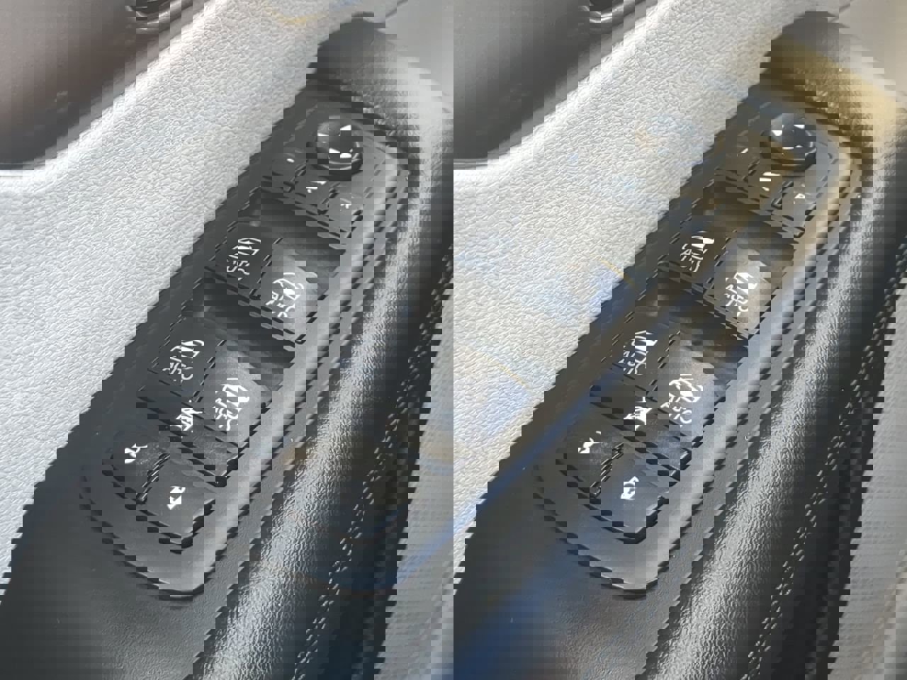 Used 2019 Chrysler Pacifica Limited w/ 8-pass Seating Package image 23