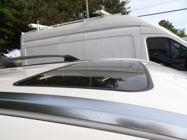 Used 2021 Toyota Highlander XLE AWD/4WD image 17