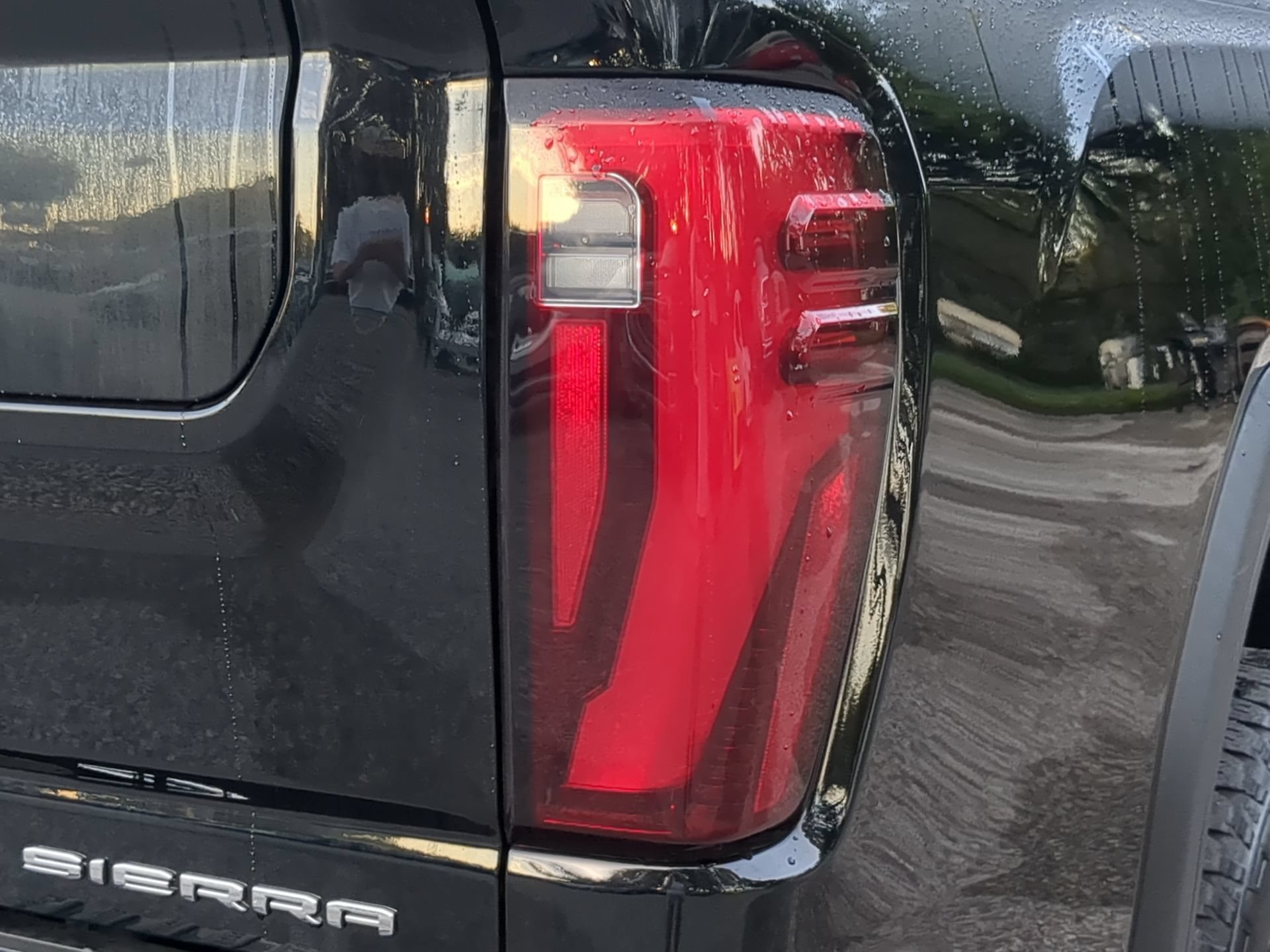 Used 2024 GMC Sierra 2500 Denali w/ Denali Reserve Package AWD/4WD image 45