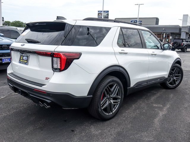 Certified 2025 Ford Explorer ST w/ Sun And Sound Package AWD/4WD image 10