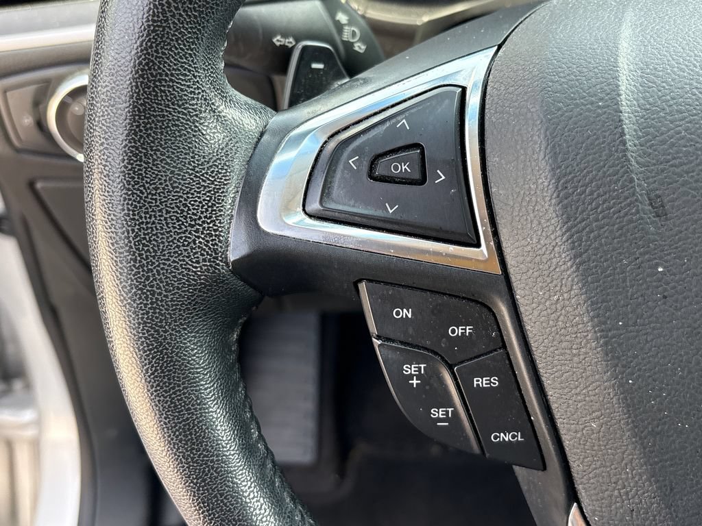 Certified 2018 Ford Edge SEL AWD/4WD image 17