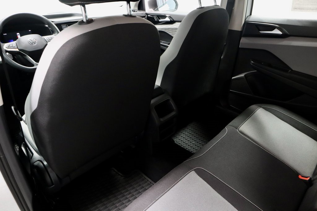 Used 2022 Volkswagen Taos S image 21