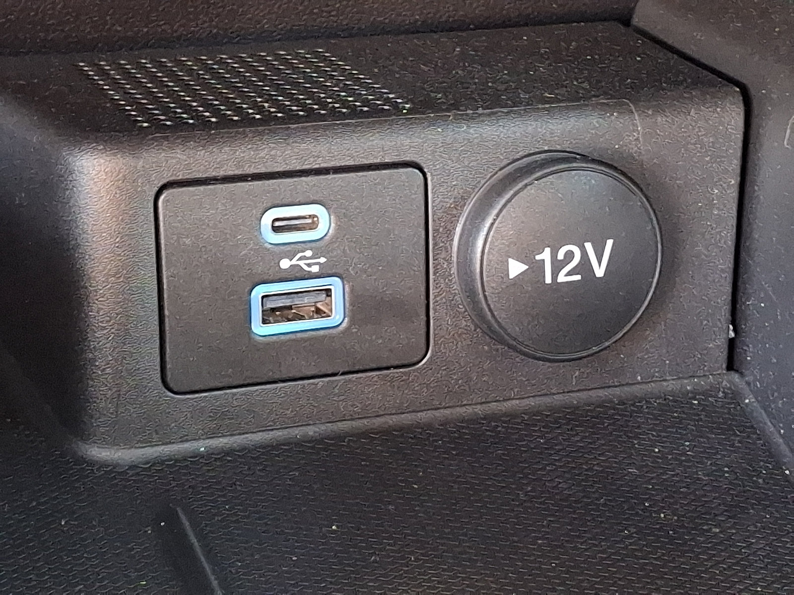 Certified 2023 Ford Escape Active AWD/4WD image 25