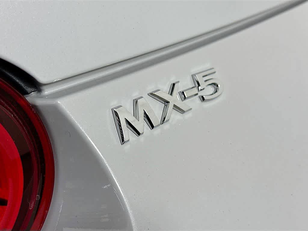 Used 2024 MAZDA MX-5 Miata Club RWD image 7