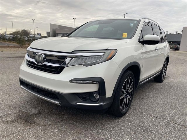 Used 2019 Honda Pilot Touring image 3