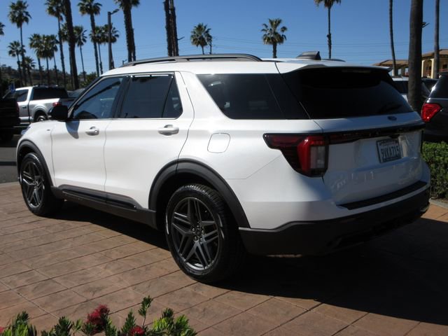 Certified 2025 Ford Explorer ST-Line w/ Premium Package image 2