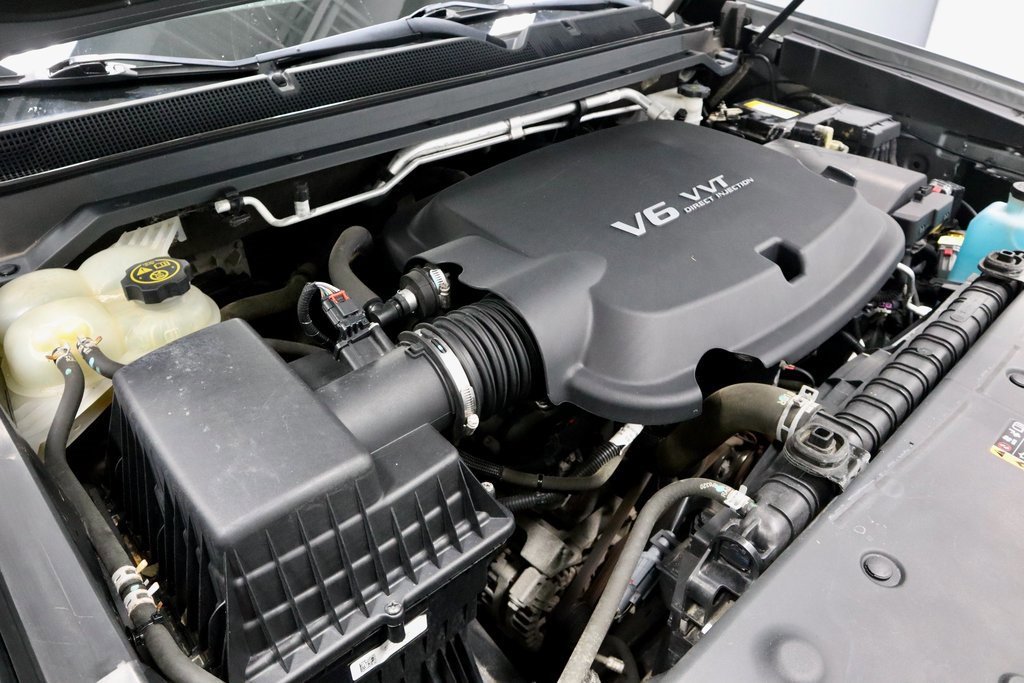 Used 2018 GMC Canyon SLE w/ SLE Convenience Package image 16