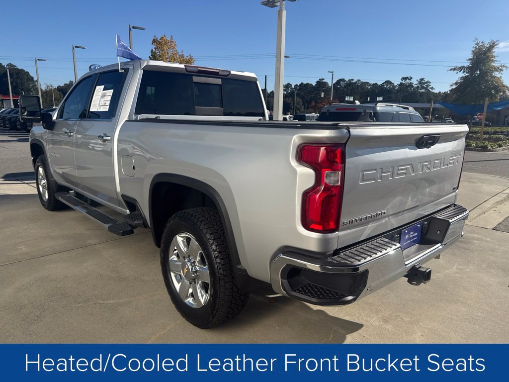 Used 2022 Chevrolet Silverado 2500 LTZ AWD/4WD image 4