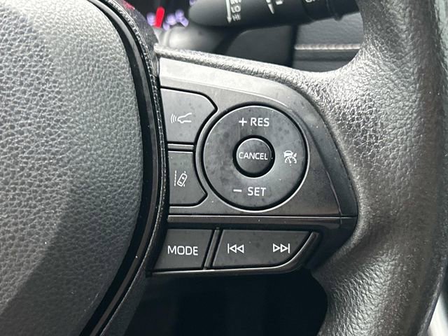 Used 2021 Toyota RAV4 XLE FWD image 33