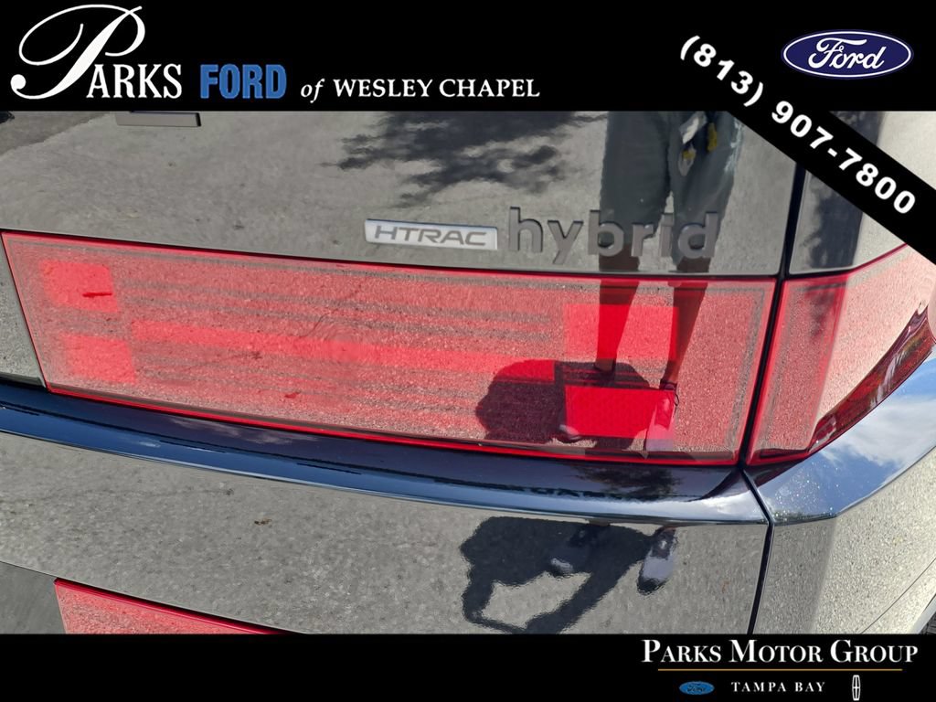 Used 2025 Hyundai Santa Fe Calligraphy AWD/4WD image 8