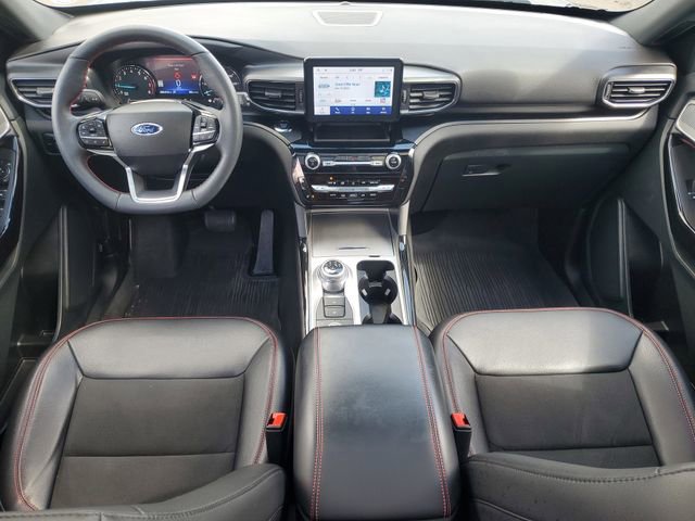 Certified 2024 Ford Explorer ST-Line w/ Class IV Trailer Tow Package image 29