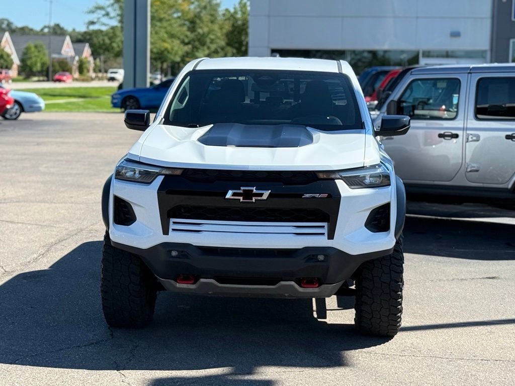 Used 2023 Chevrolet Colorado ZR2 w/ ZR2 Convenience Package III AWD/4WD image 29