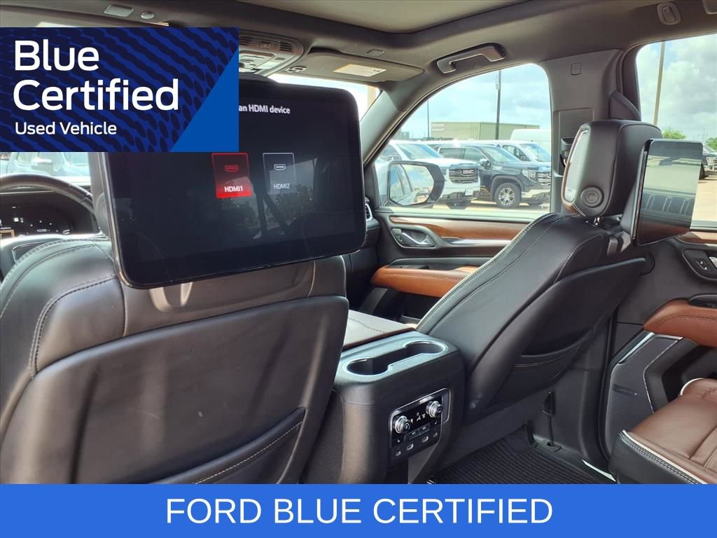 Used 2023 GMC Yukon XL Denali Ultimate AWD/4WD image 16