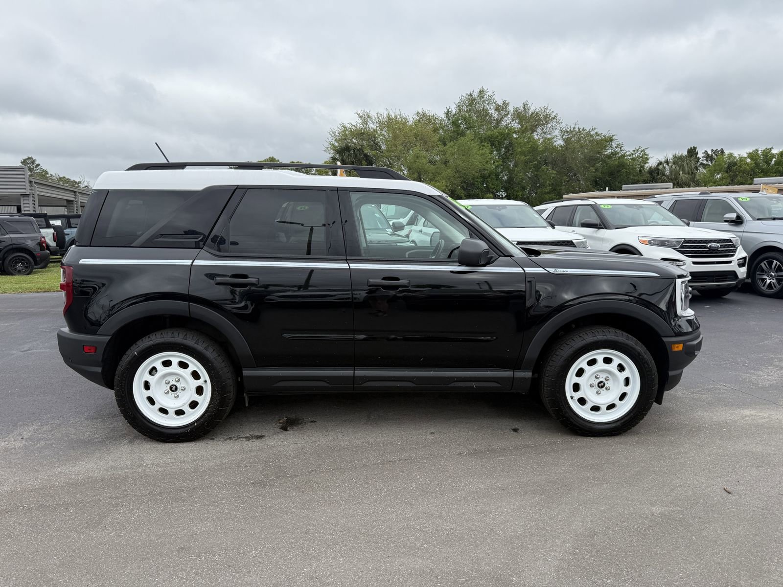 Certified 2023 Ford Bronco Sport Heritage w/ Heritage Convenience Package image 3