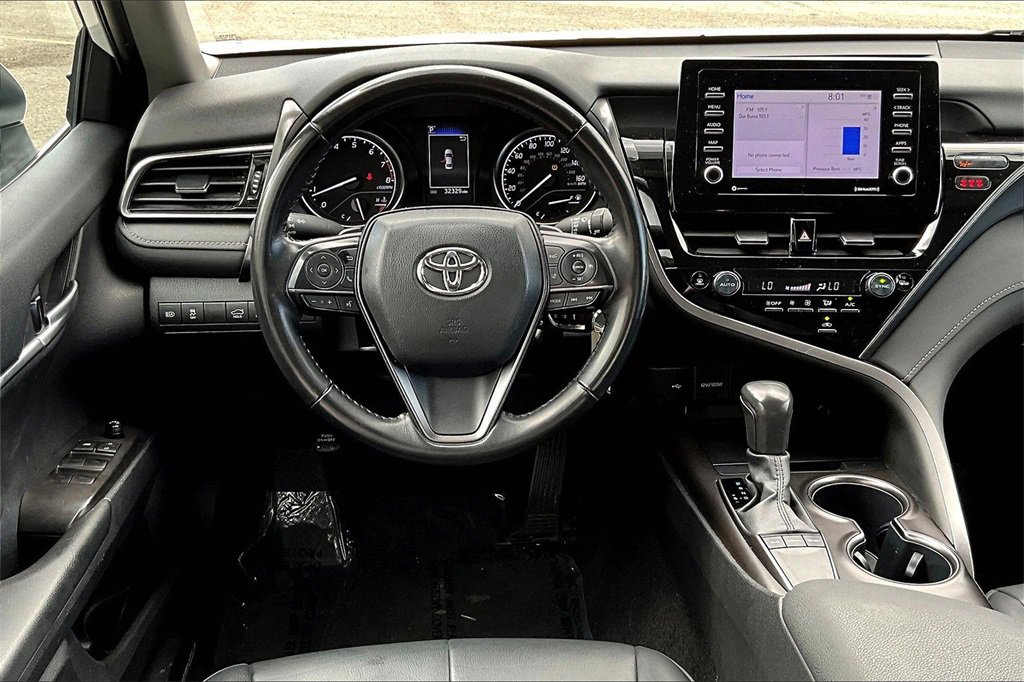 Used 2024 Toyota Camry SE image 5