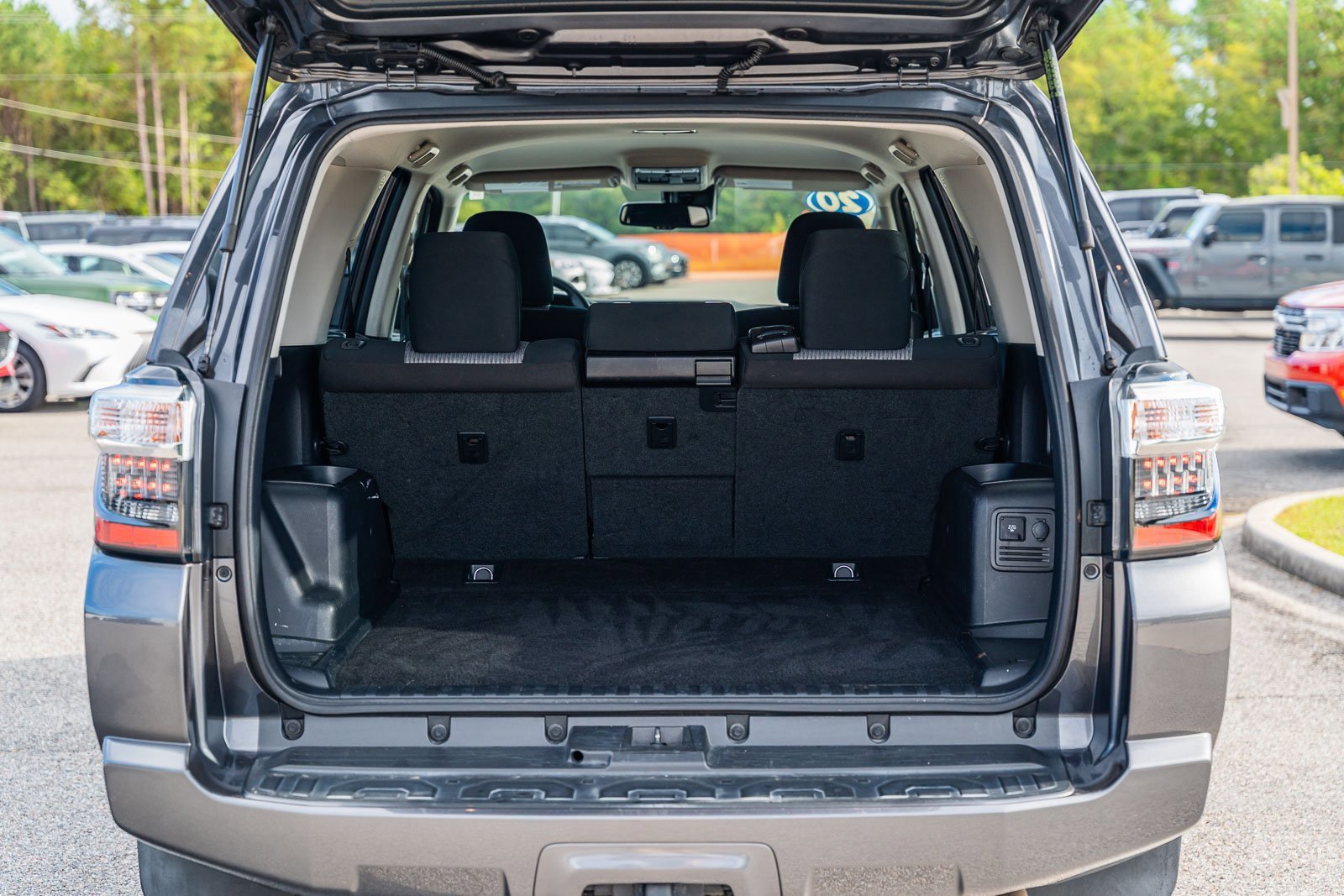 Used 2020 Toyota 4Runner SR5 image 16