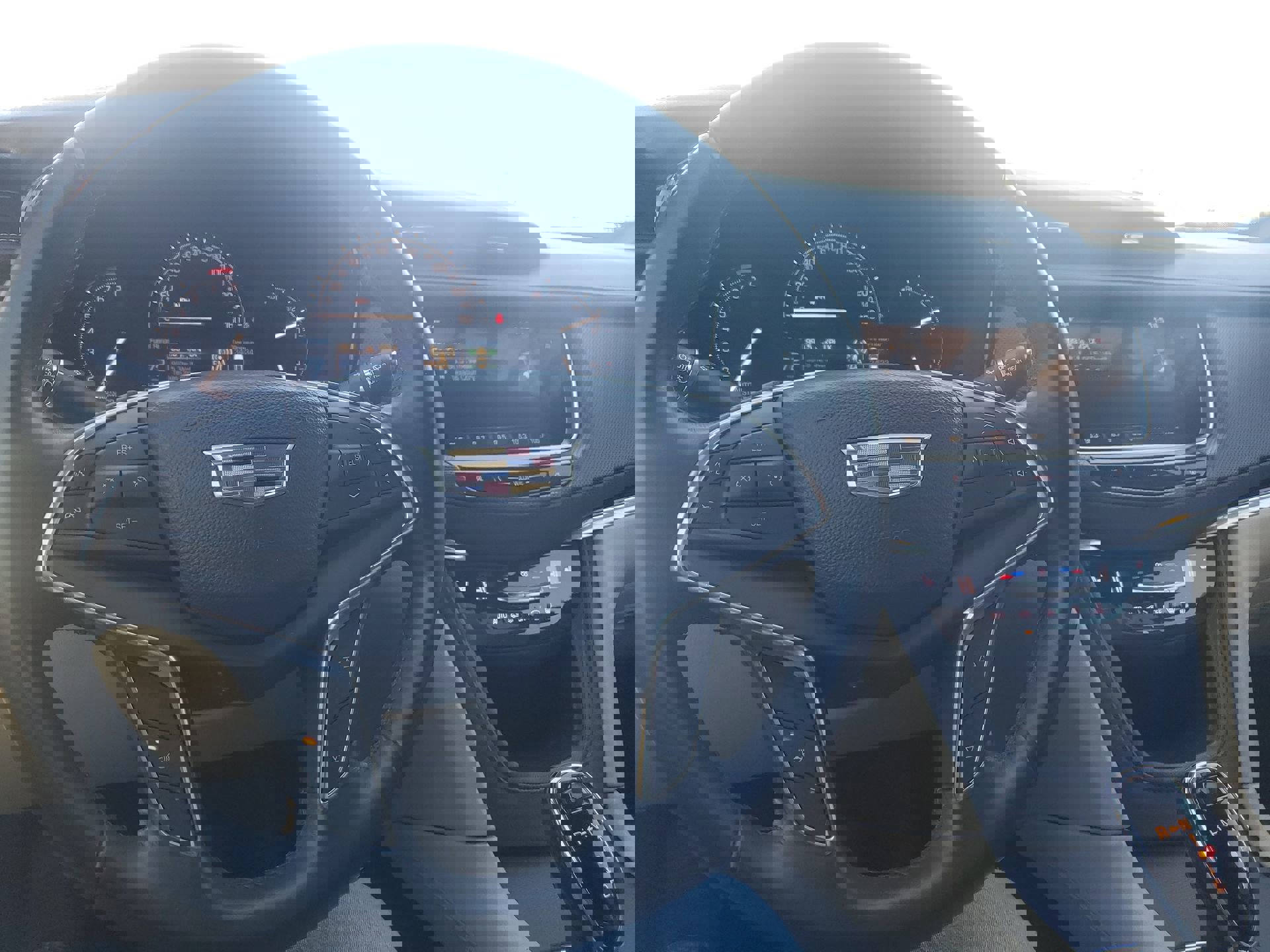 Used 2017 Cadillac XT5 Luxury image 15