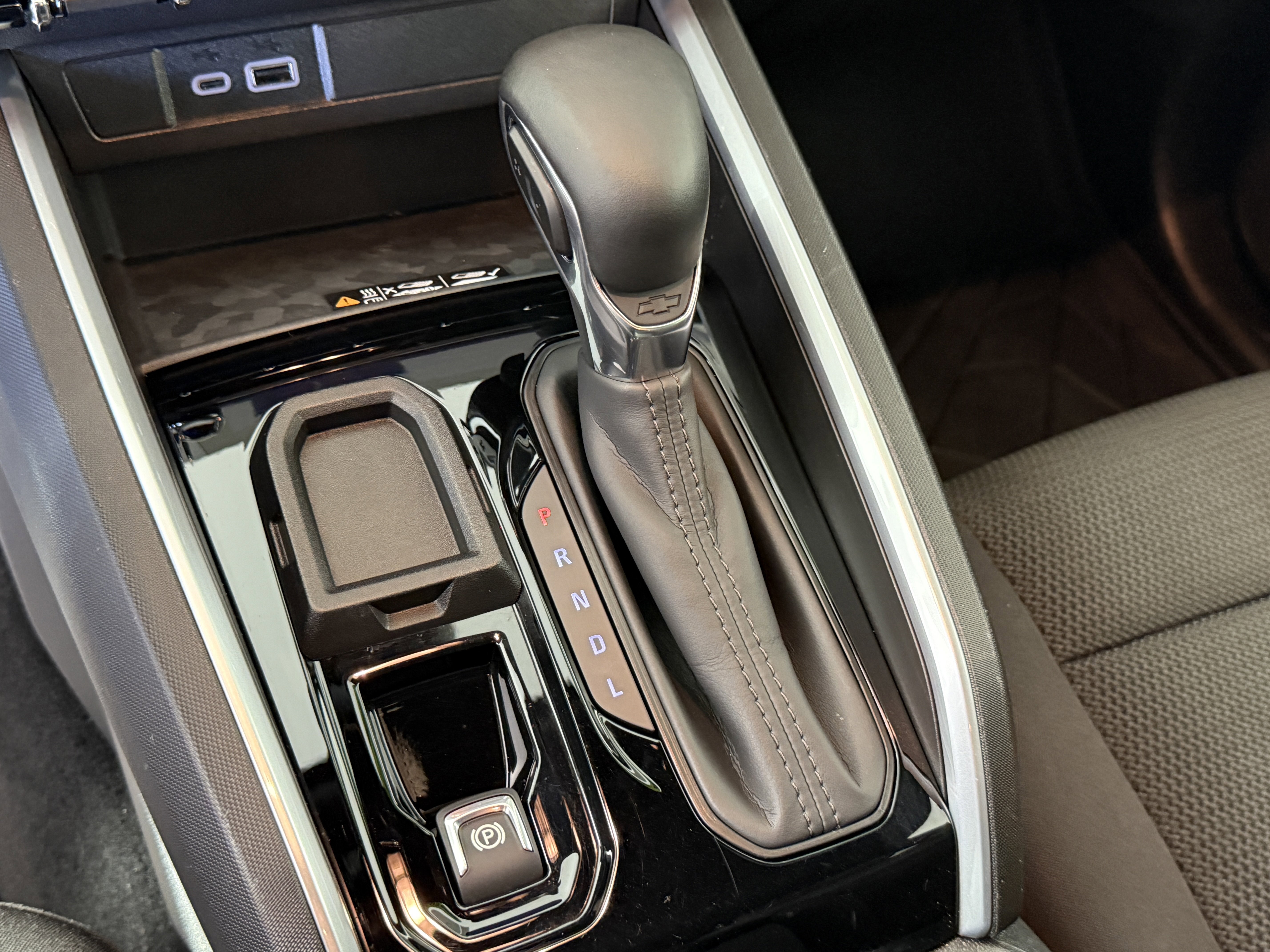 Used 2024 Chevrolet Colorado LT w/ LT Convenience Package II image 23