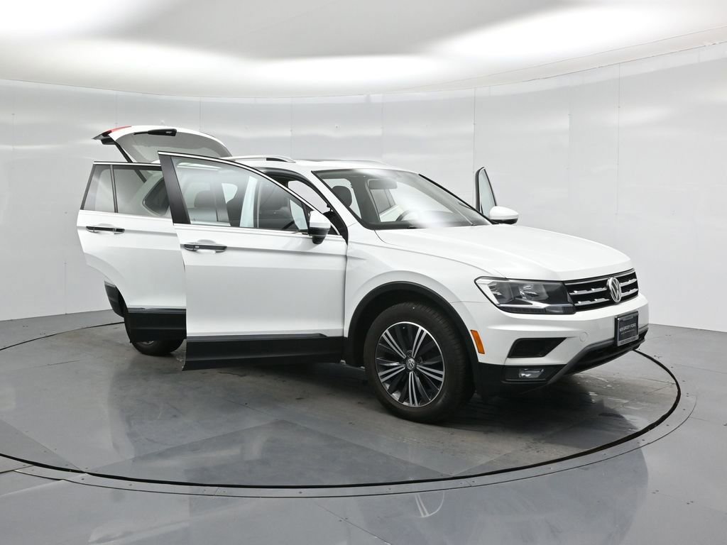 Used 2018 Volkswagen Tiguan SEL w/ 3rd Row Seat Package image 52