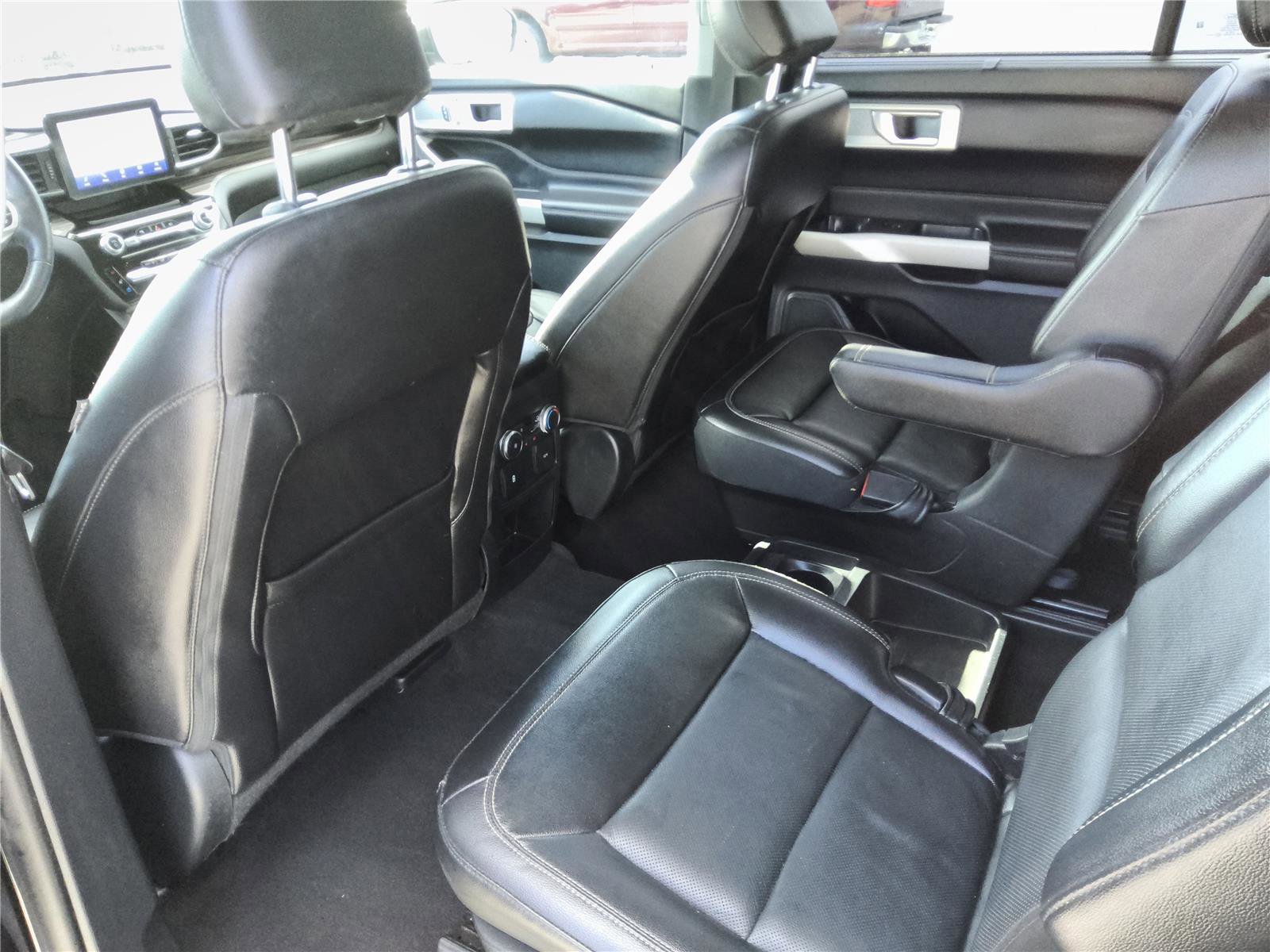Certified 2021 Ford Explorer Limited AWD/4WD image 24