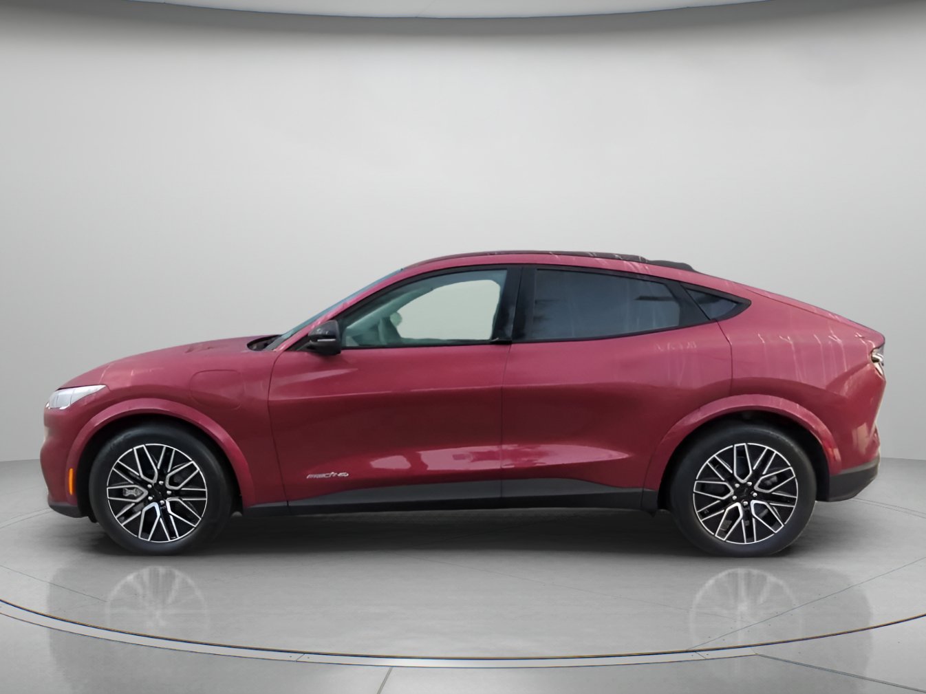 Certified 2025 Ford Mustang Mach-E Premium AWD/4WD image 14