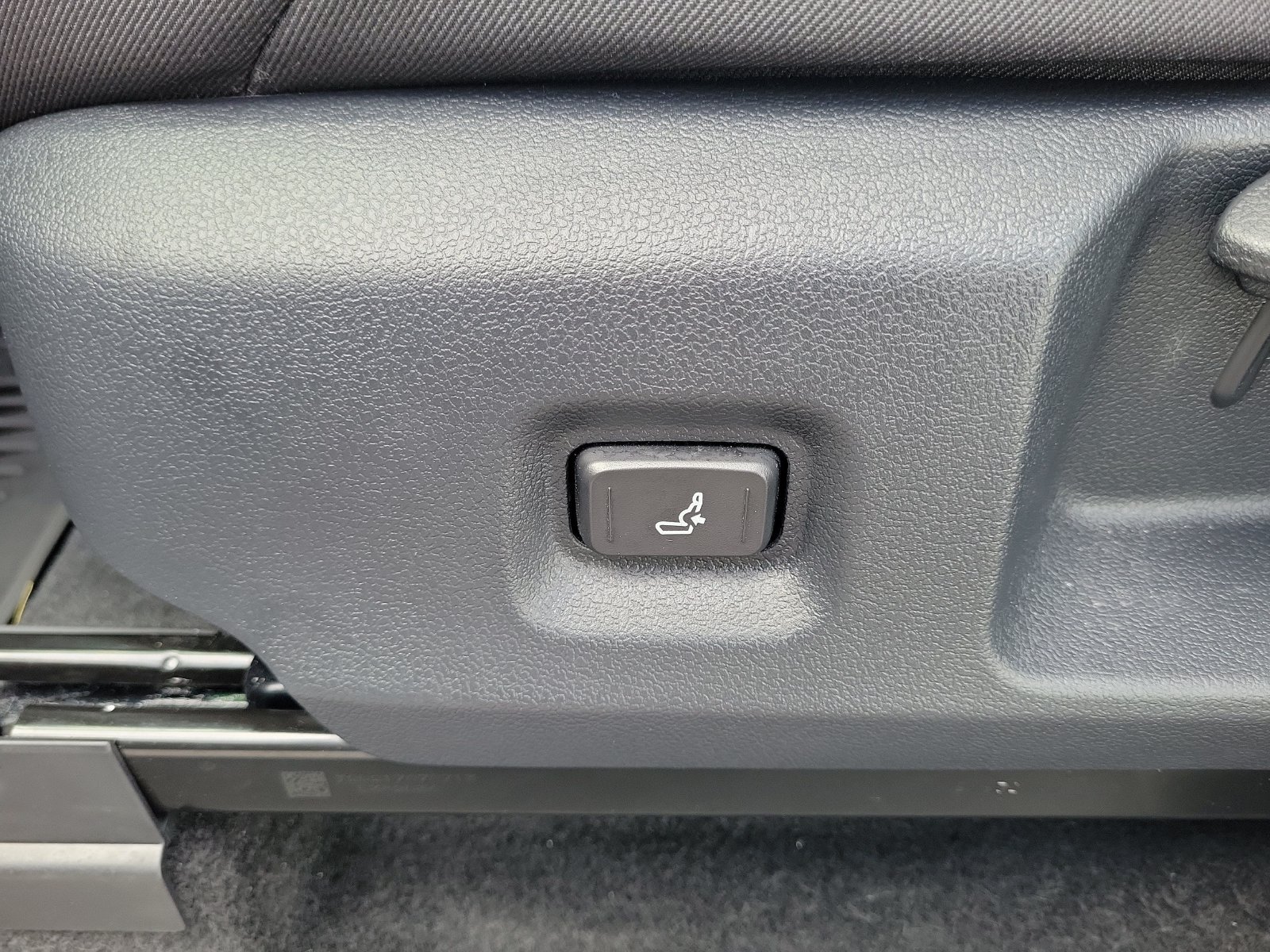 Used 2025 Toyota Tacoma SR w/ SR Upgrade Package RWD image 14