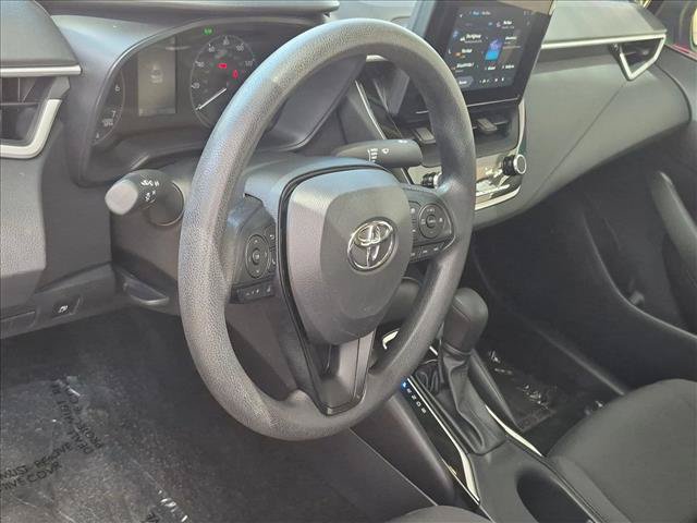 Used 2025 Toyota Corolla LE FWD image 10
