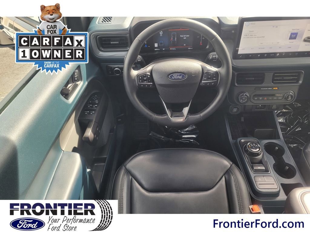 Certified 2025 Ford Maverick Lariat w/ Black Appearance Package image 8