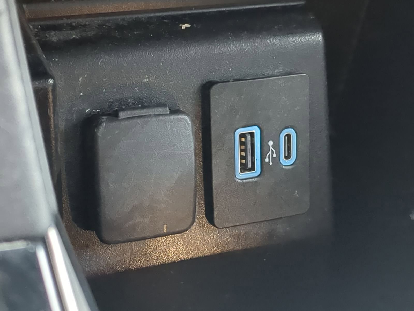 Certified 2022 Ford Explorer ST w/ Equipment Group 401A image 39