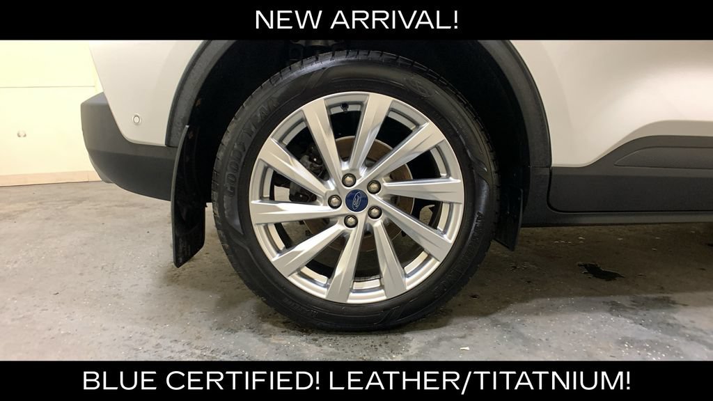Certified 2022 Ford Escape Titanium w/ Titanium Elite Package AWD/4WD image 15