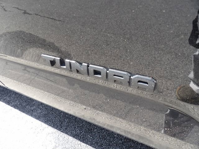 Used 2022 Toyota Tundra SR5 w/ SR5 Convenience Package AWD/4WD image 10