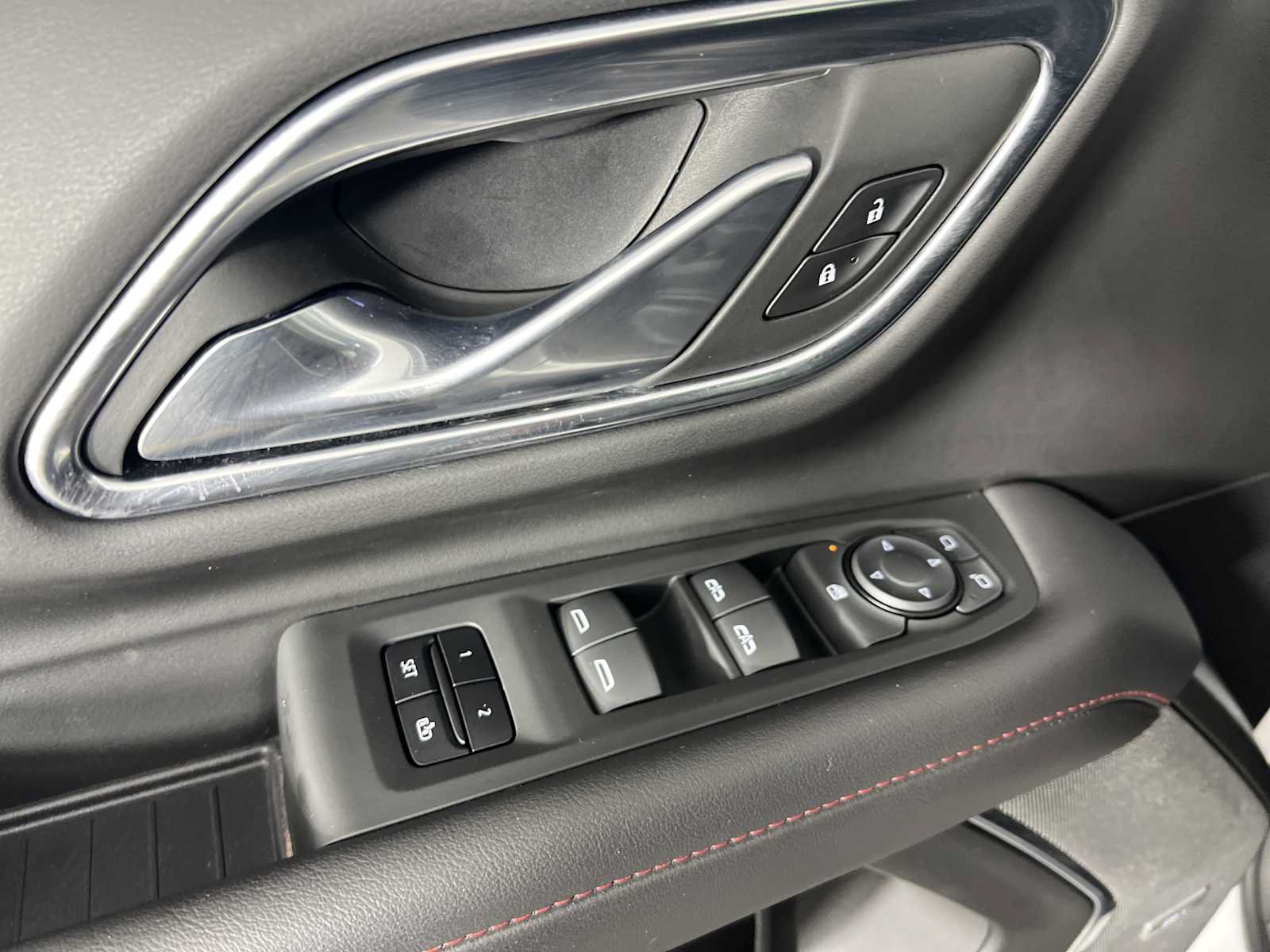 Used 2022 Chevrolet Tahoe RST RWD image 13