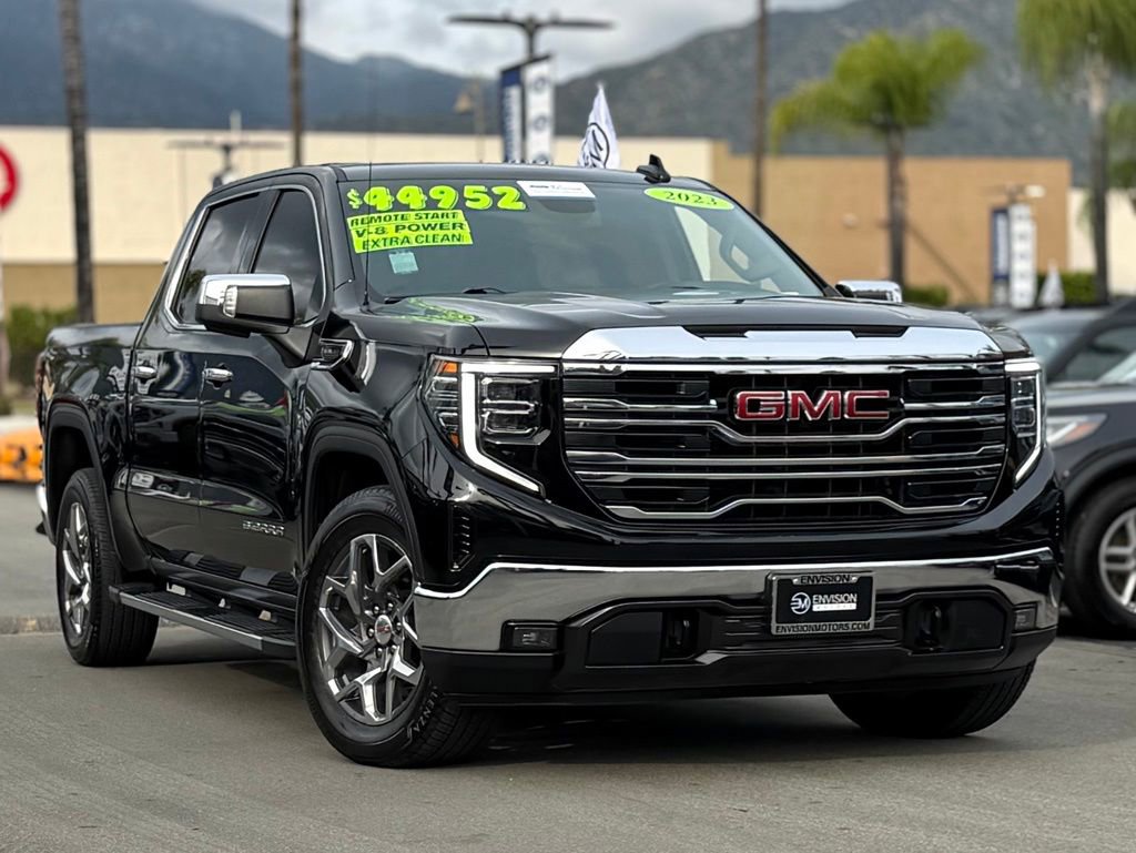 Used 2023 GMC Sierra 1500 SLT w/ SLT Premium Package image 2